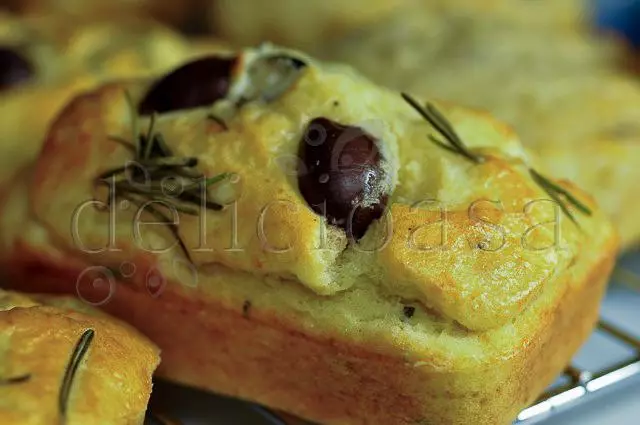 painici cu masline, chevre si rozmarin (3 of 9) painici cu masline chevre si rozmarin 3 of 9 | delicioasa.com