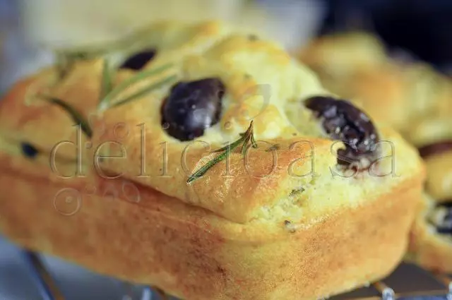 painici cu masline, chevre si rozmarin (5 of 9) painici cu masline chevre si rozmarin 5 of 9 | delicioasa.com