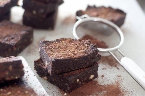 Chai Brownies – deliciu ciocolatos raw vegan 