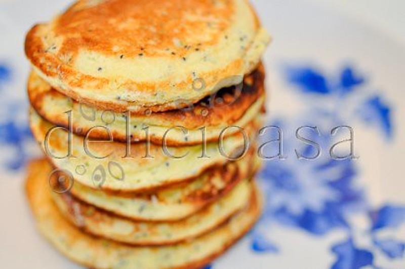 Lemon, Ricotta, poppy seeds pancakes